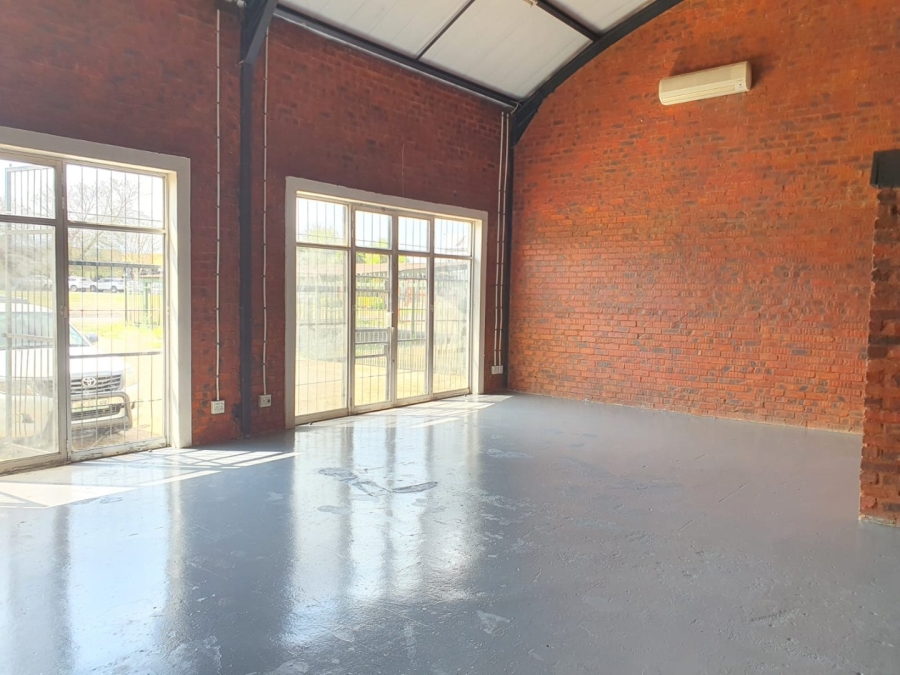 Commercial Property for Sale in Melodie North West